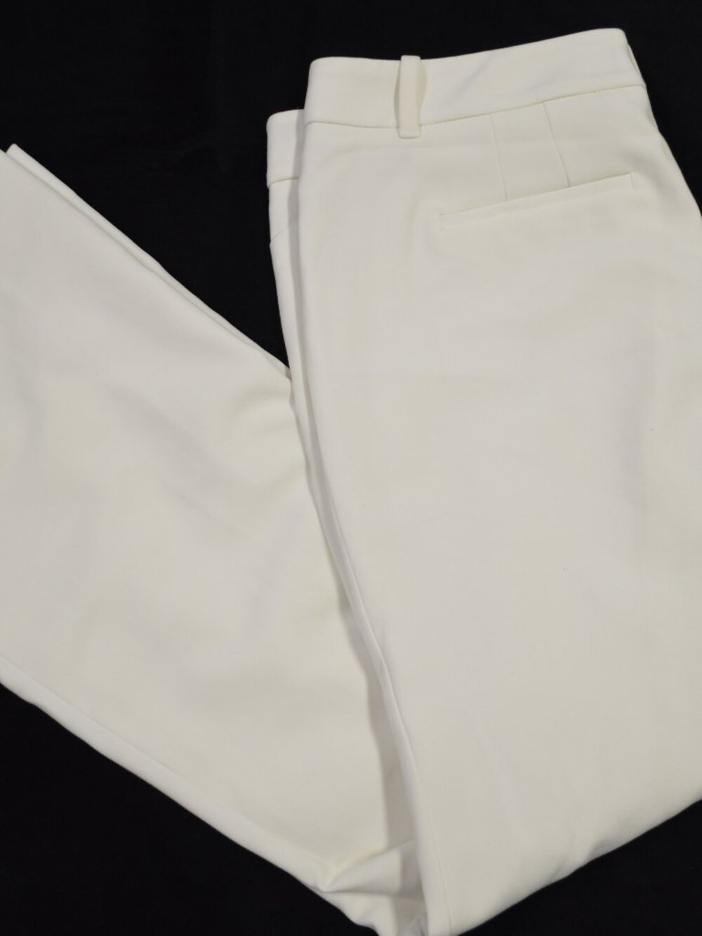 Women’s White House Black Market Flare Stretch Pants Size 12R White